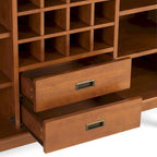 Madia/credenza moderna di metà secolo color marrone castano medio/marrone teak con portabottiglie, a 2 ante