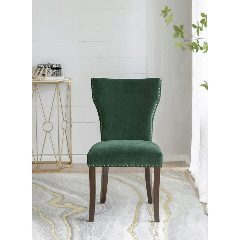 Sedie da pranzo senza braccioli in velluto verde con borchie dorate e gambe in legno, set da 2