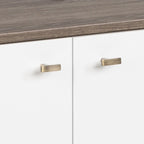 Madia/Credenza a 4 ante bianca/grigio sbiancato in stile Mid-Century Modern – Posti a sedere 4-6