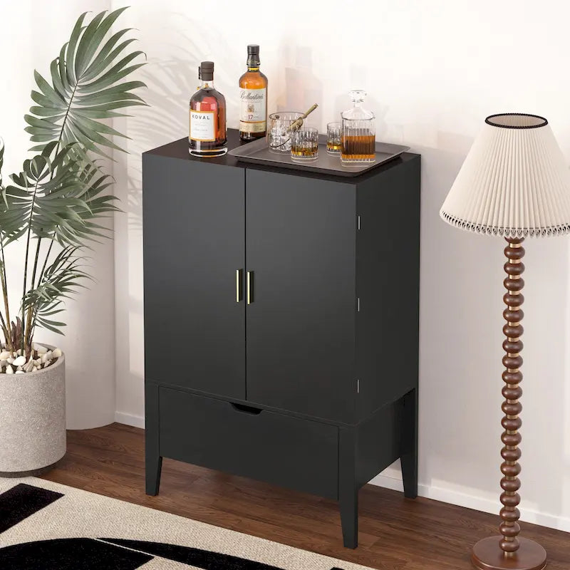 Credenza in stile industriale marrone+bianco / nero+marrone con portabottiglie e portacalici, per 1